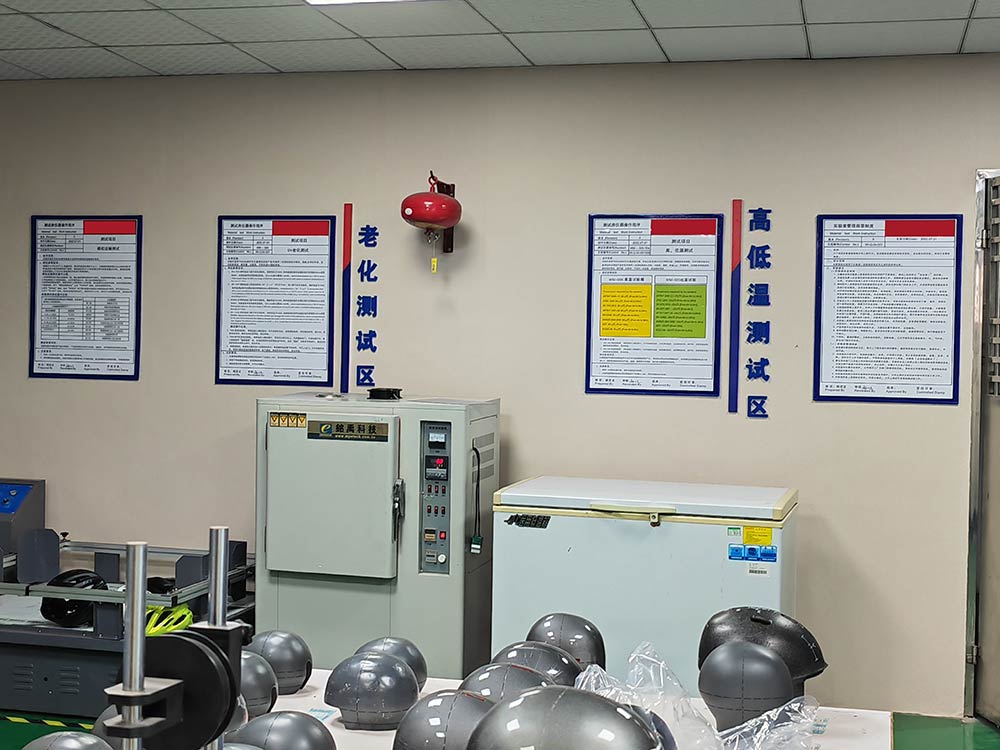 一流のホッケー機器: 試験ラボおよび製造施設